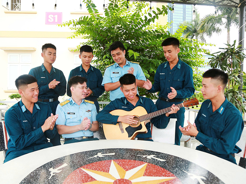 Thiết thực chăm lo xây dựng tình đoàn kết