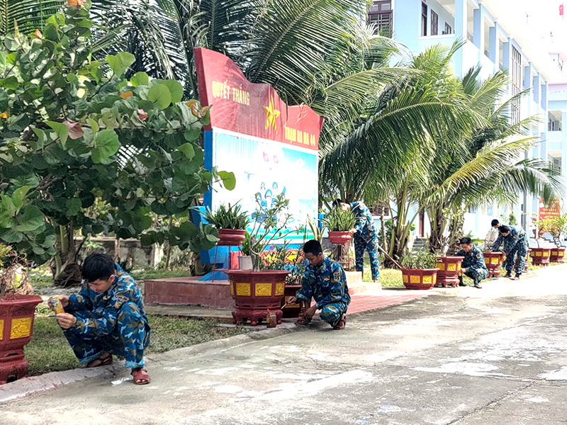 Bộ đội Ra đa ở Trường Sa “Lập công quyết thắng - vững bước dưới cờ Đảng”