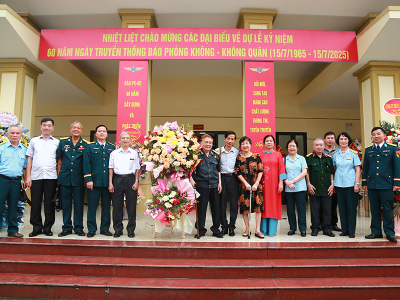Báo Phòng không - Không quân tổ chức Lễ kỷ niệm 60 năm Ngày truyền thống (15-7-1965 / 15-7-2025)
