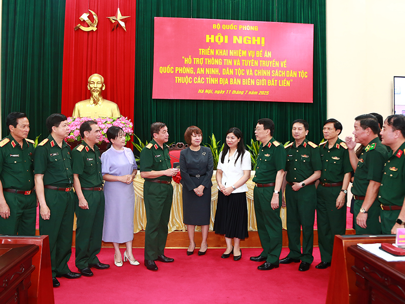 Bộ Quốc phòng tổ chức Hội nghị triển khai nhiệm vụ Đề án “Hỗ trợ thông tin và tuyên truyền về quốc phòng, an ninh, dân tộc và chính sách dân tộc thuộc các tỉnh địa bàn biên giới đất liền”