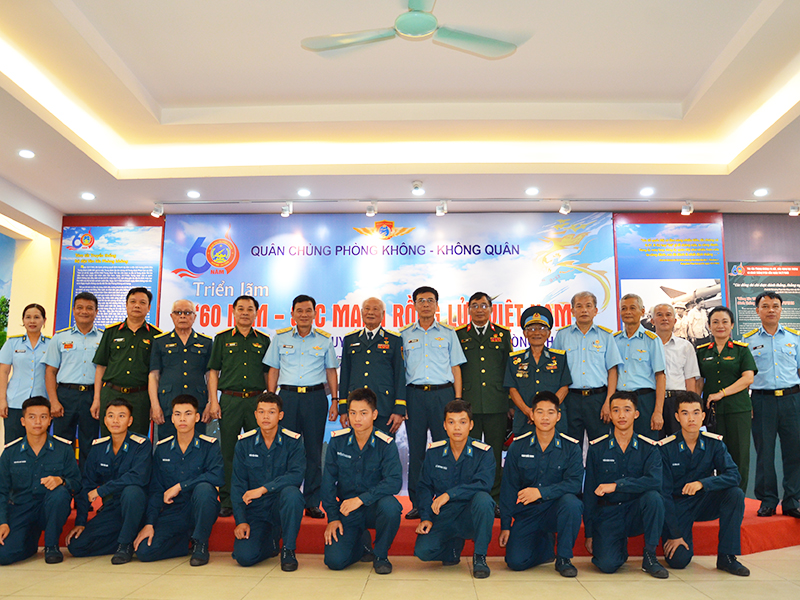 Quân chủng Phòng không-Không quân khai mạc Triển lãm “60 năm - Sức mạnh Rồng lửa Việt Nam”