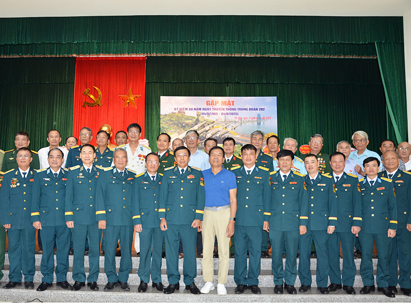 Trung đoàn 282, Sư đoàn 375 Gặp mặt Kỷ niệm 60 năm ngày truyền thống Trung đoàn (04/8/1965 - 04/8/2025) tại khu vực Hà Nội