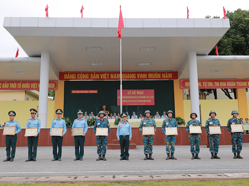 Quân chủng Phòng không - Không quân bế mạc Diễn tập chiến thuật vòng tổng hợp phân đội tên lửa phòng không, pháo phòng không và Zsu-23-4M năm 2025