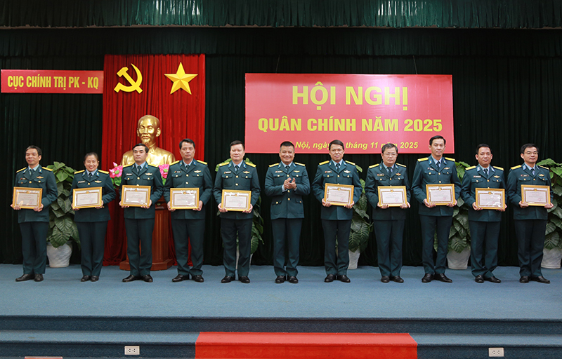 Cục Chính trị Phòng không - Không quân tổ chức Hội nghị quân chính năm 2025
