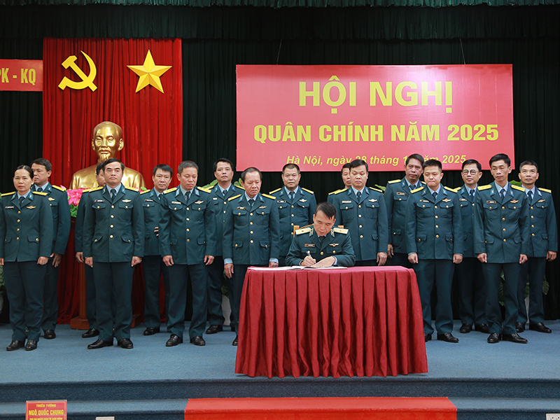 Cục Chính trị Phòng không - Không quân tổ chức Hội nghị quân chính năm 2025
