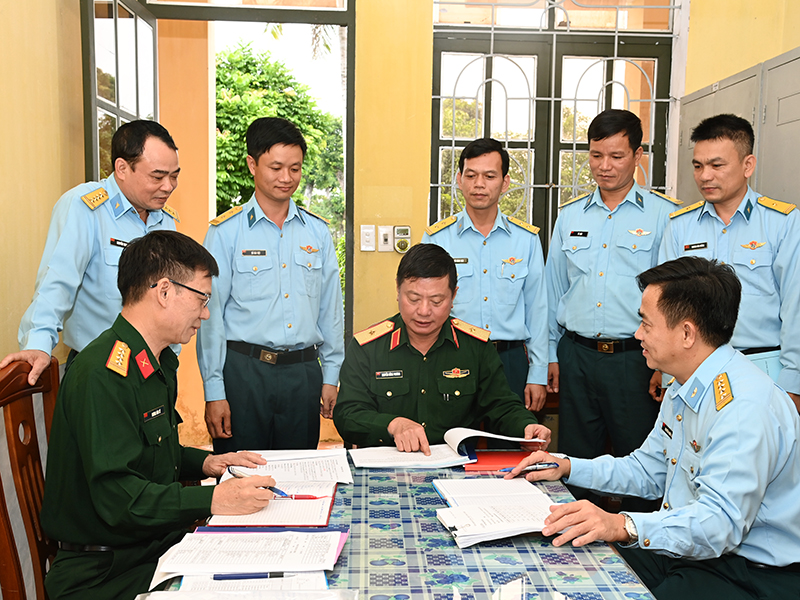 Tổng cục Chính trị kiểm tra công tác Đảng, công tác chính trị và công tác quân sự năm 2025 tại Sư đoàn 363