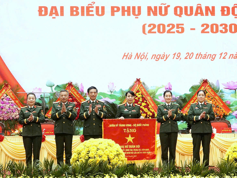Đại hội đại biểu Phụ nữ Qu&acirc;n đội lần thứ VIII th&agrave;nh c&ocirc;ng tốt đẹp