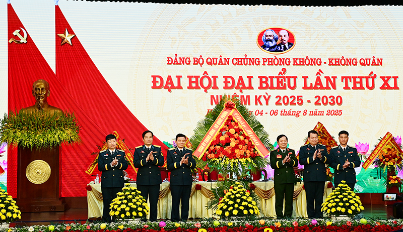 Khai mạc Đại hội đại biểu Đảng bộ Quân chủng Phòng không - Không quân lần thứ XI, nhiệm kỳ 2025-2030