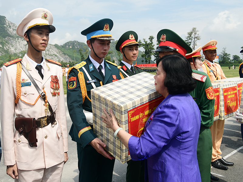Lực lượng diễu binh, diễu hành tiếp tục tổng hợp luyện lần thứ ba