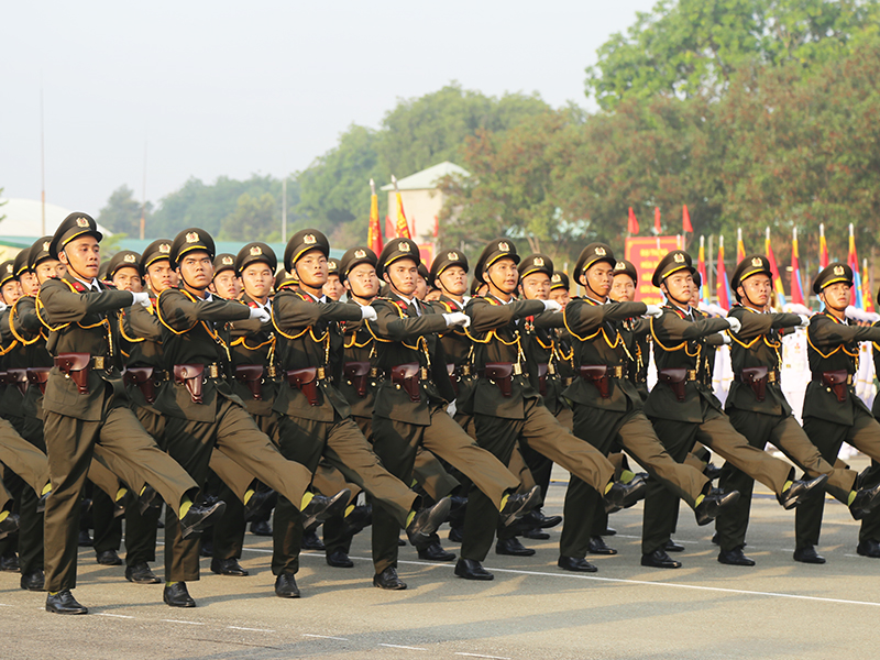 Đại tướng Nguyễn Tân Cương chủ trì Tổng hợp luyện diễu binh, diễu hành Kỷ niệm 50 năm Ngày giải phóng miền Nam, thống nhất đất nước