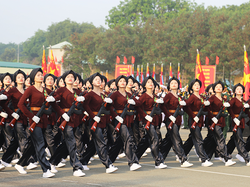 Đại tướng Nguyễn Tân Cương chủ trì Tổng hợp luyện diễu binh, diễu hành Kỷ niệm 50 năm Ngày giải phóng miền Nam, thống nhất đất nước