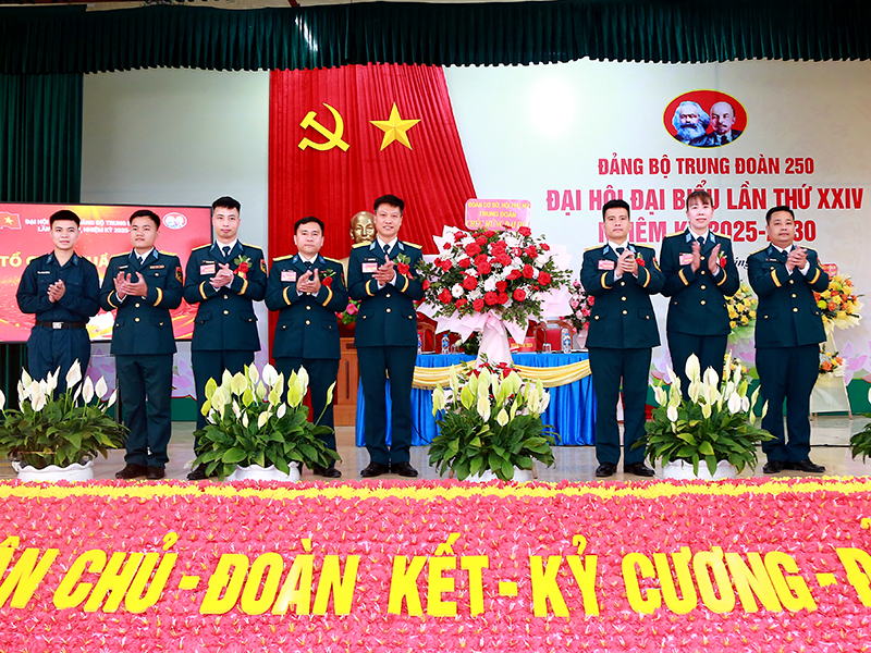 Đảng bộ Trung đoàn Tên lửa 250 tổ chức thành công Đại hội đại biểu lần thứ XXIV, nhiệm kỳ 2025-2030