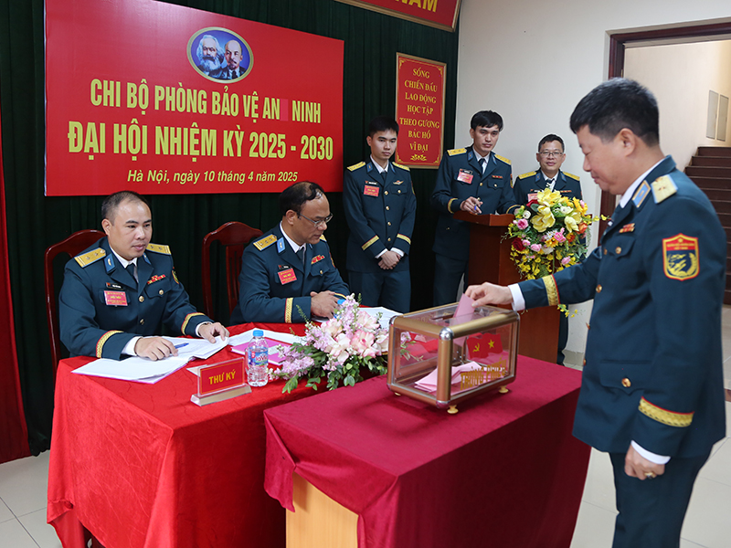 Chi bộ Phòng Bảo vệ an ninh, Cục Chính trị PK-KQ tổ chức Đại hội nhiệm kỳ 2025-2030