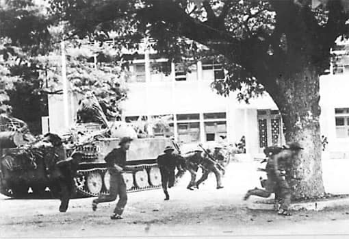 Trận đánh then chốt mở màn chiến dịch Hồ Chí Minh ở hướng Đông Bắc của Sư đoàn 341