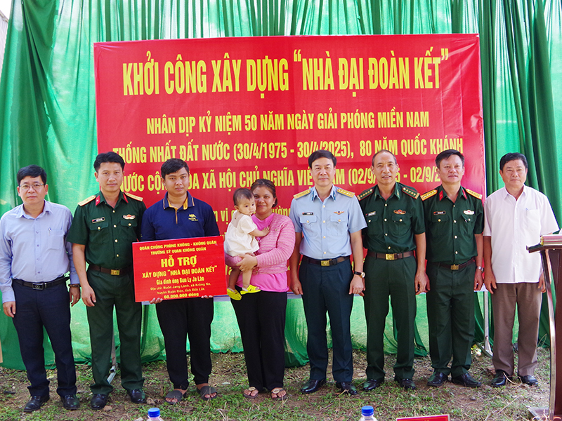 Trường Sĩ quan Không quân khởi công xây dựng Nhà Đại đoàn kết cho gia đình chính sách tại tỉnh Đắk Lắk