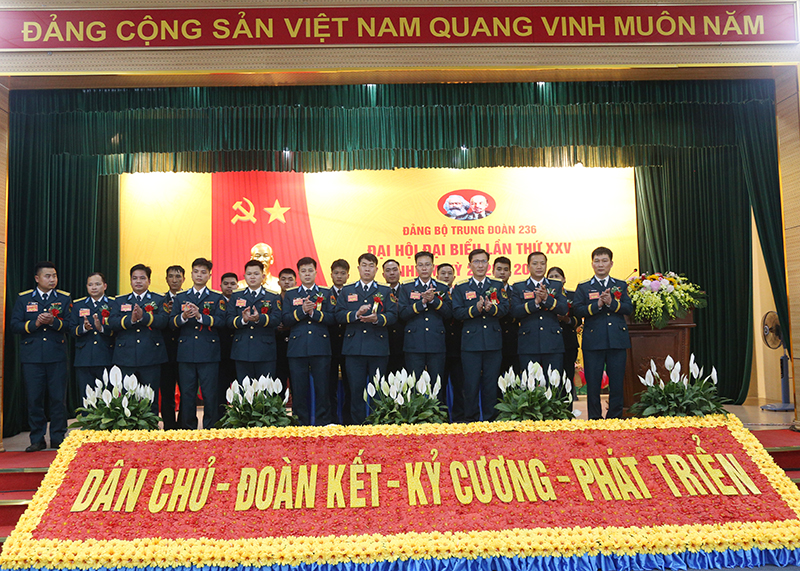 Đảng bộ Trung đoàn 236 tổ chức thành công Đại hội đại biểu Đảng bộ nhiệm kỳ 2025 - 2030