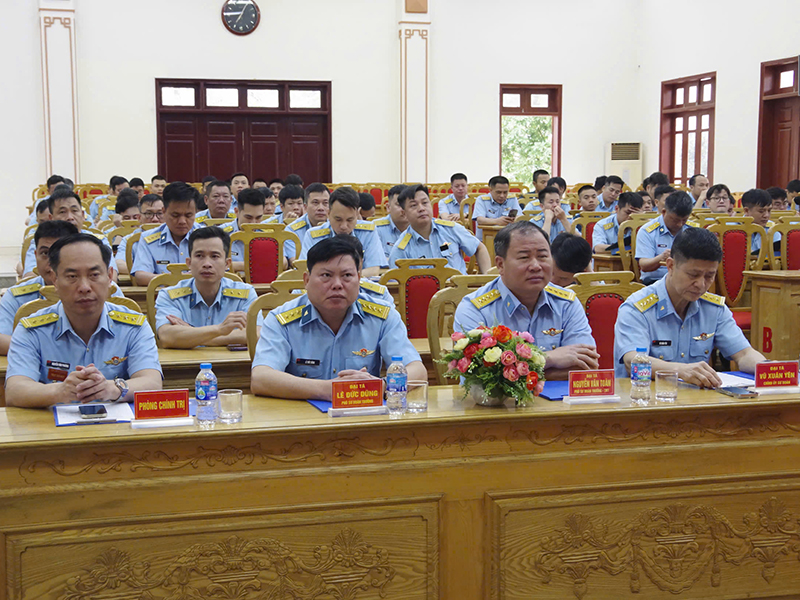 Sư đoàn 365 tổ chức Lễ phát động phong trào thi đua bảo đảm trật tự, an toàn giao thông năm 2025