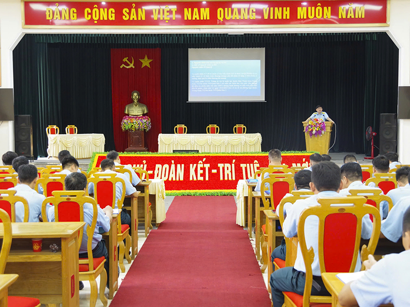 Phòng Điều tra hình sự, Quân chủng Phòng không - Không quân tổ chức tuyên truyền, phổ biến giáo dục pháp luật năm 2025 tại Sư đoàn 365