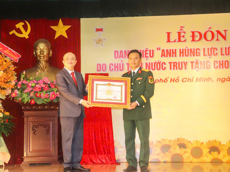 Truy tặng danh hiệu Anh hùng LLVT nhân dân cho Thiếu tướng Hoàng Thế Thiện