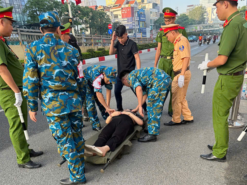 Tỏa sáng hình ảnh Bộ đội Phòng không - Không quân trong lòng nhân dân