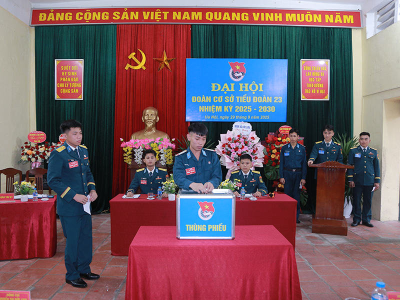 Đoàn cơ sở Tiểu đoàn Phòng hóa 23 tổ chức thành công Đại hội nhiệm kỳ 2025-2030