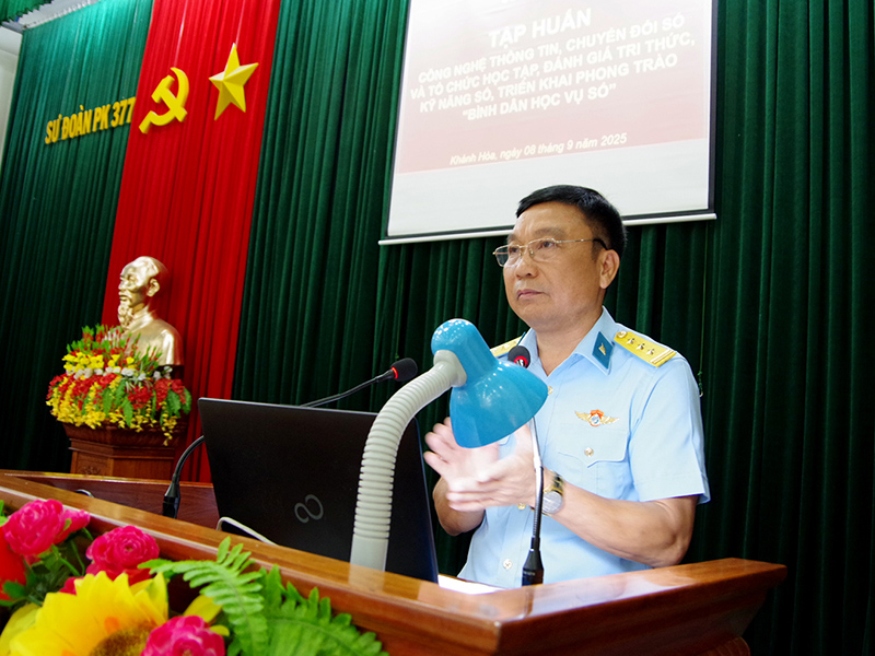 Sư đoàn 377 tập huấn công nghệ thông tin, chuyển đổi số và tổ chức học tập đánh giá tri thức, kỹ năng số, triển khai Phong trào “Bình dân học vụ số”