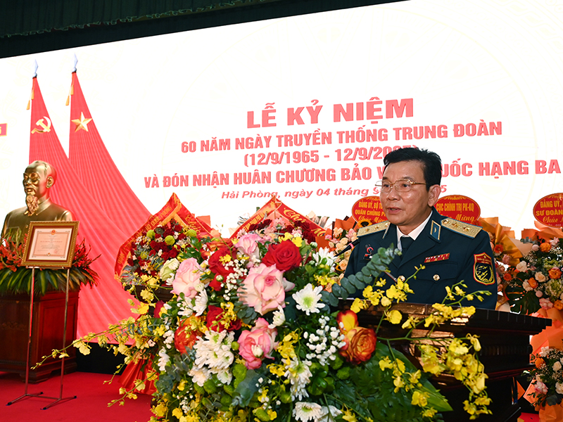 Trung đoàn 285 kỷ niệm 60 năm Ngày truyền thống và đón nhận Huân chương Bảo vệ Tổ quốc hạng Ba