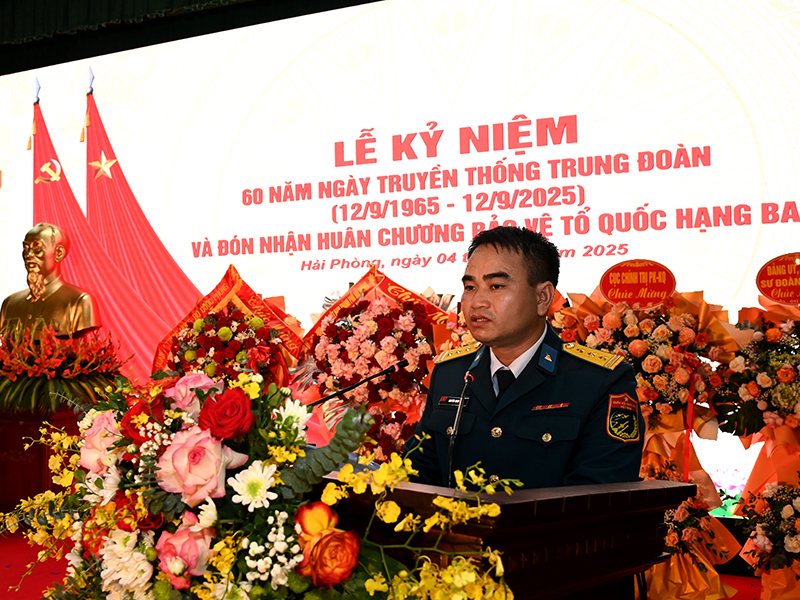 Trung đoàn 285 kỷ niệm 60 năm Ngày truyền thống và đón nhận Huân chương Bảo vệ Tổ quốc hạng Ba