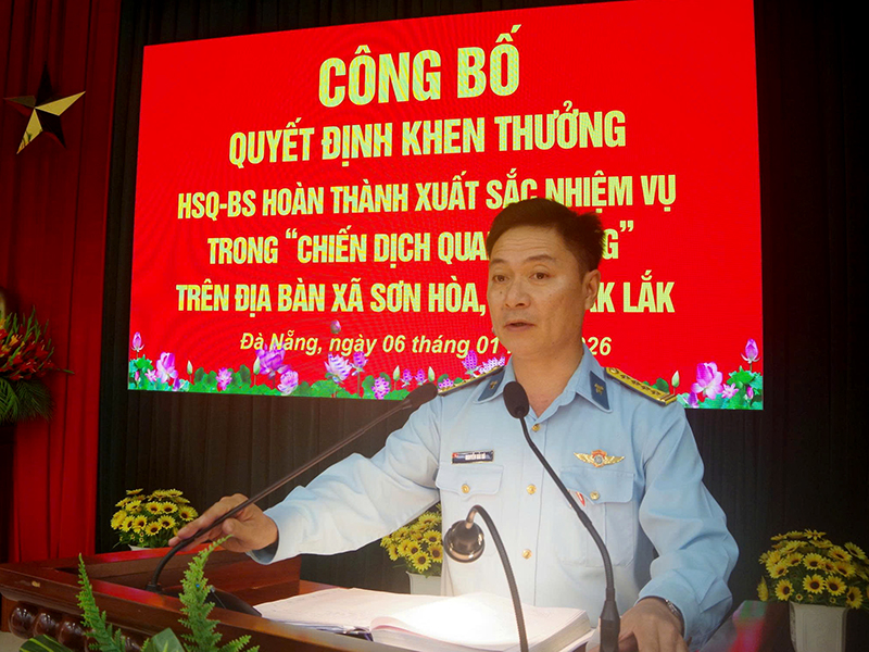 Trung đo&agrave;n 290 khen thưởng c&aacute;c c&aacute; nh&acirc;n ho&agrave;n th&agrave;nh xuất sắc nhiệm vụ trong &ldquo;Chiến dịch Quang Trung&rdquo;