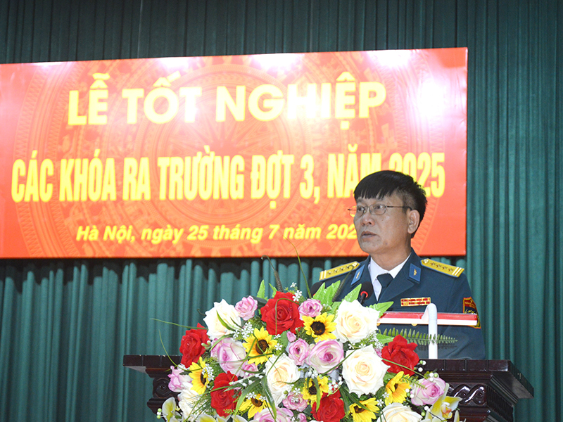 Học viện Phòng không - Không quân tổ chức Lễ tốt nghiệp các khóa học viên ra trường đợt 3 năm 2025