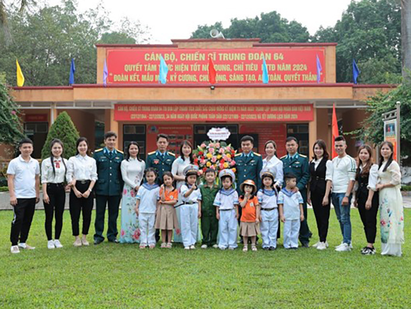 Trung đoàn 64 phối hợp với các Nhà trường trên địa bàn tổ chức hoạt động ngoại khóa cho học sinh