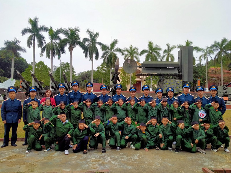 Chương trình trải nghiệm “Chúng em là chiến sĩ Sư đoàn 363”