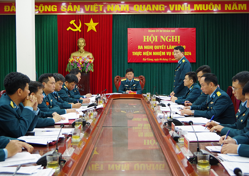 Các Đảng ủy trực thuộc Đảng bộ Quân chủng PK-KQ ra nghị quyết lãnh đạo thực hiện nhiệm vụ năm 2024