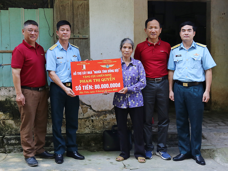 Nặng nghĩa tri ân
