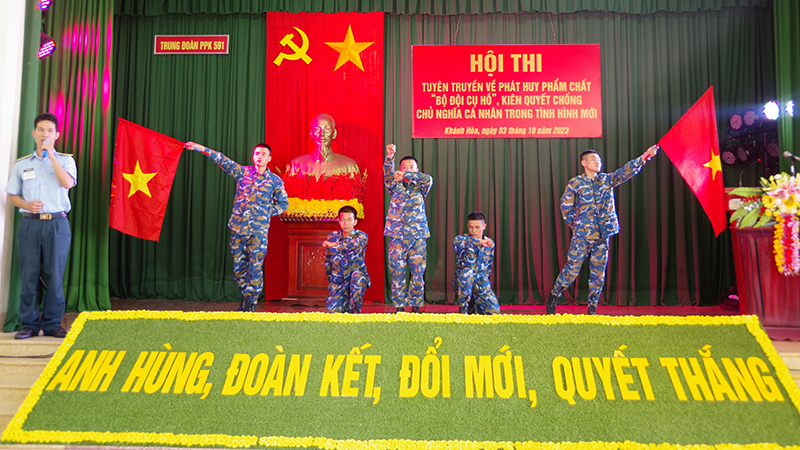 Trung đoàn 591 tổ chức Hội thi tuyên truyền về phát huy phẩm chất “Bộ đội Cụ Hồ”, kiên quyết chống chủ nghĩa cá nhân trong tình hình mới.