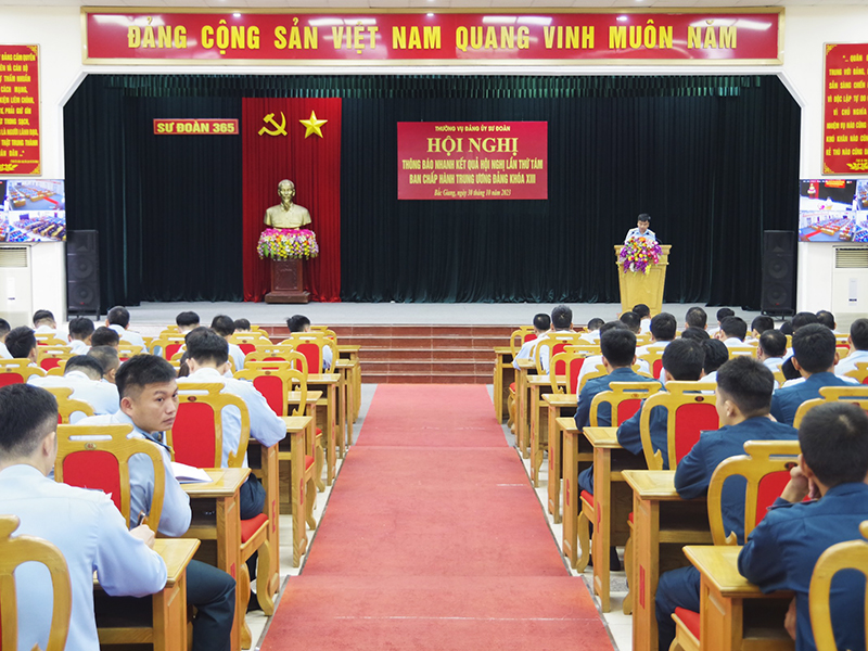 Các đơn vị trong Quân chủng Phòng không - Không quân thông báo nhanh kết quả Hội nghị lần thứ 8, BCH Trung ương Đảng khóa XIII