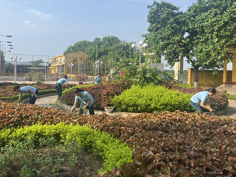 “Xây dựng gia đình 5 không, 3 sạch” ở Hội Phụ nữ Trung đoàn 236