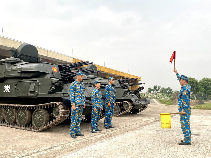 Quyết tâm luyện giỏi, bắn trúng