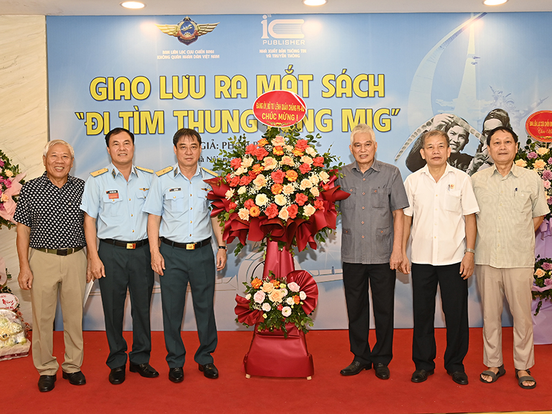 Trung tướng, Anh hùng LLVTND Phạm Phú Thái ra mắt sách “Đi tìm thung lũng MIG”