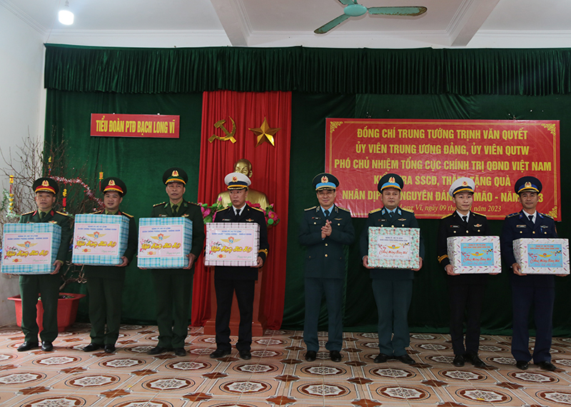 Bộ Quốc phòng kiểm tra sẵn sàng chiến đấu Sư đoàn 363