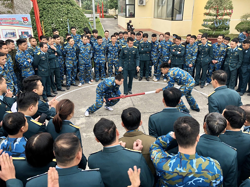 Trung đoàn 921 tổ chức Chương trình “Xuân canh trời, Tết đoàn kết - Thắm tình quân dân” và “Tết trồng cây đời đời nhớ ơn Bác Hồ”
