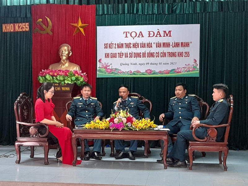 Kho K332 và Kho K255 sơ kết 2 năm thực hiện văn hóa “văn minh - lành mạnh” khi giao tiếp và sử dụng đồ uống có cồn