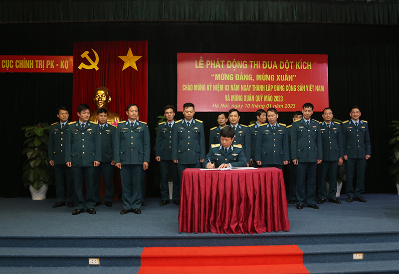 Cục Chính trị Quân chủng Phòng không - Không quân phát động đợt thi đua đột kích “Mừng Đảng, mừng Xuân”