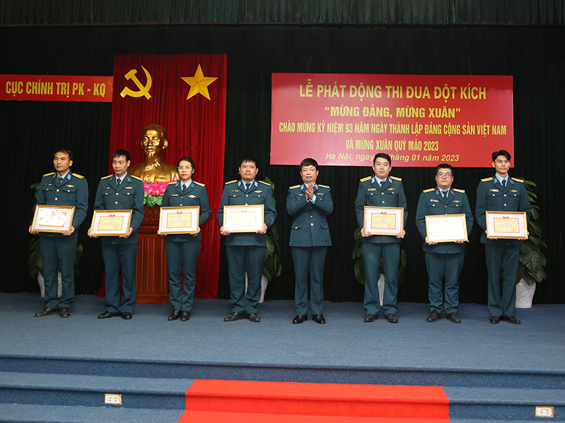 Cục Chính trị Quân chủng Phòng không - Không quân phát động đợt thi đua đột kích “Mừng Đảng, mừng Xuân”