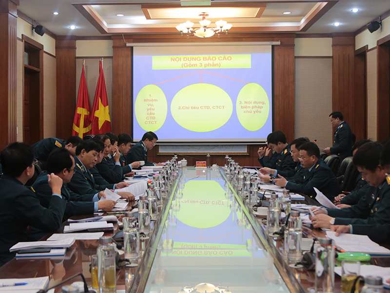 Quân chủng Phòng không - Không quân thông qua kế hoạch công tác năm 2023 của các cơ quan, đơn vị