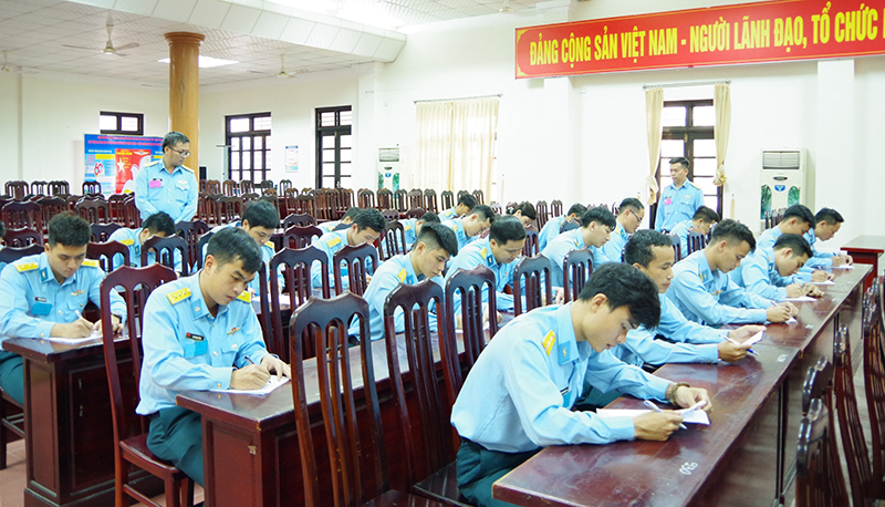 Sư đoàn 372 tổ chức Hội thi tuyên truyền về phát huy phẩm chất “Bộ đội Cụ Hồ”, kiên quyết chống chủ nghĩa cá nhân trong tình hình mới