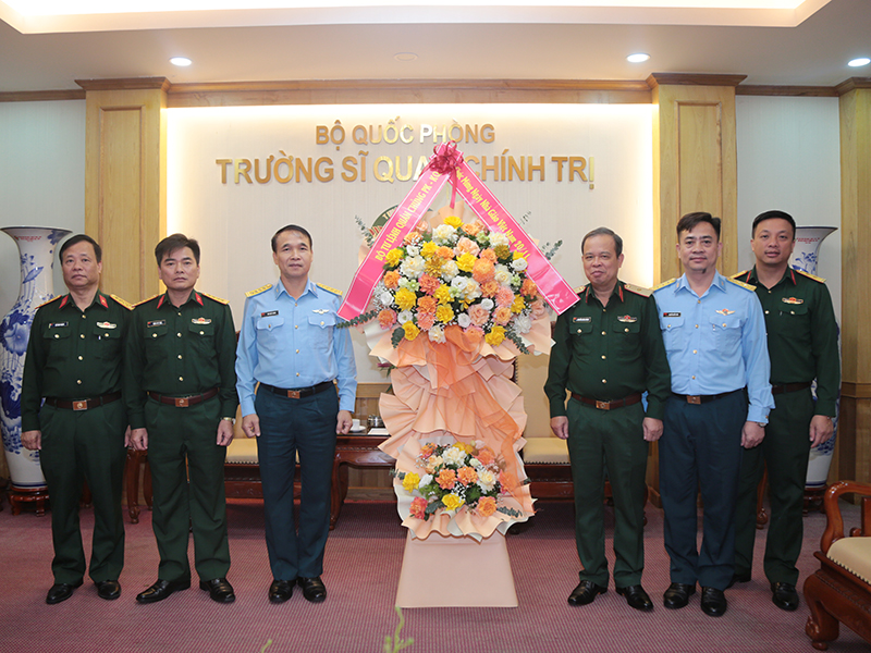 Quân chủng Phòng không - Không quân chúc mừng các học viện, nhà trường nhân kỷ niệm 41 năm Ngày Nhà giáo Việt Nam 20-11