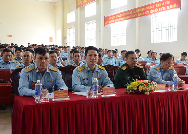 Bế mạc Hội thao bay buồng tập lái cho phi công Su-22 năm 2023