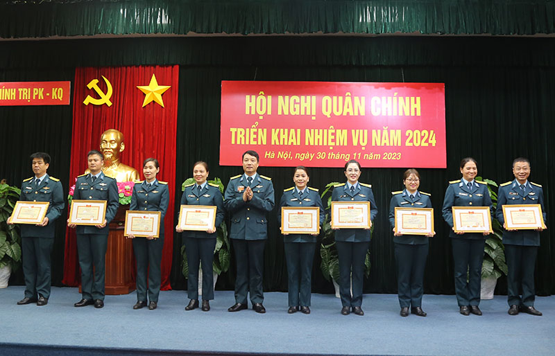 Cục Chính trị Quân chủng Phòng không - Không quân tổ chức Hội nghị quân chính triển khai nhiệm vụ năm 2024