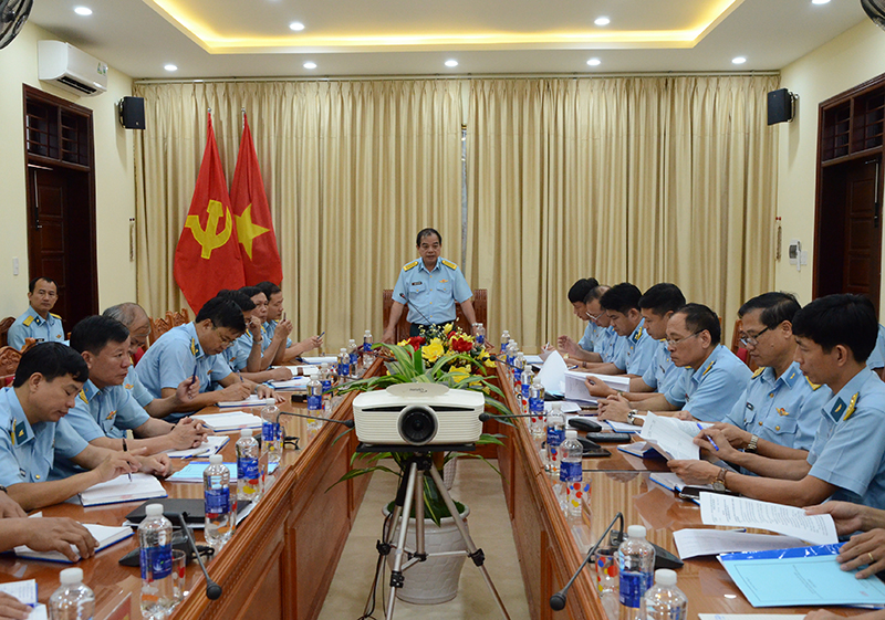 Quân chủng Phòng không-Không quân kiểm tra Sư đoàn 372 và Sư đoàn 375
